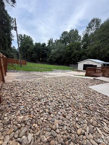 4879 Joe Powell Road, Morganton, NC 28655