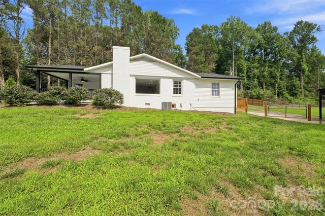 4879 Joe Powell Road, Morganton, NC 28655