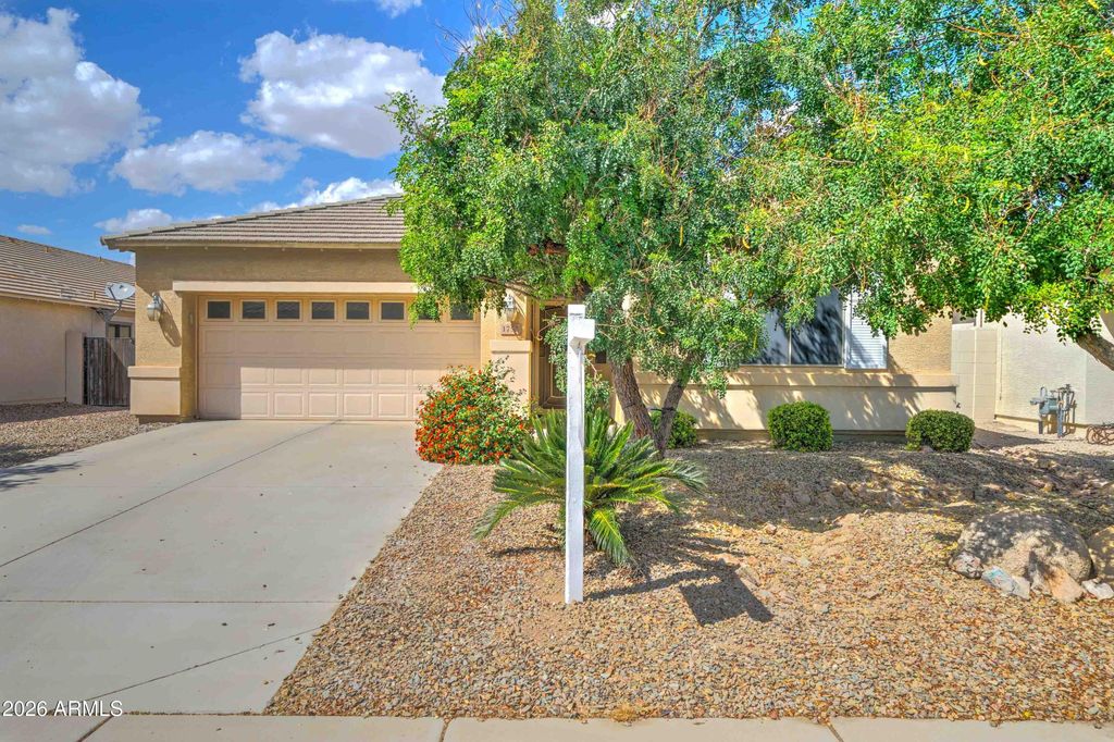 1752 E DEBBIE Drive, San Tan Valley, AZ 85140 — exterior