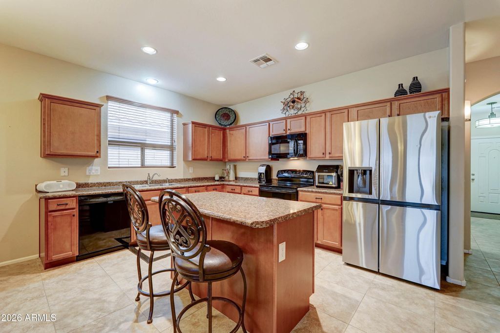 1752 E DEBBIE Drive, San Tan Valley, AZ 85140 — photo 5