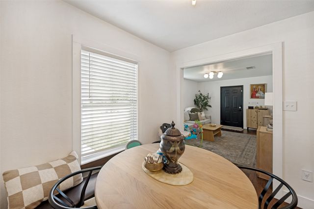 220 W College Street, Lewisville, TX 75057