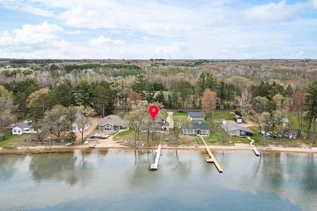 N8067 Tuttle Lake Road, Neshkoro, WI 54960