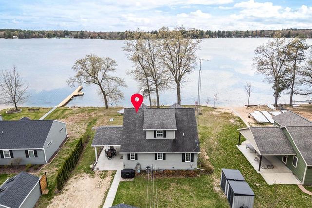 N8067 Tuttle Lake Road, Neshkoro, WI 54960