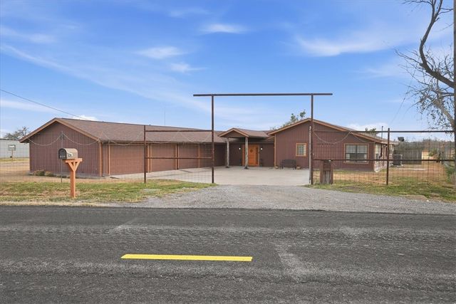 632 Fm 1540, Sandia, TX 78383