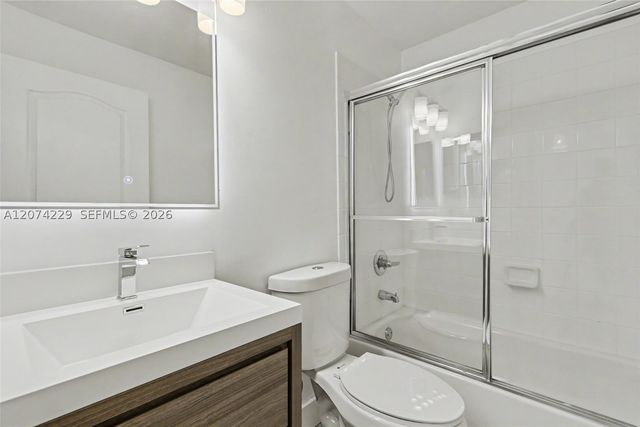5118 NW 115th Ct, Doral, FL 33178