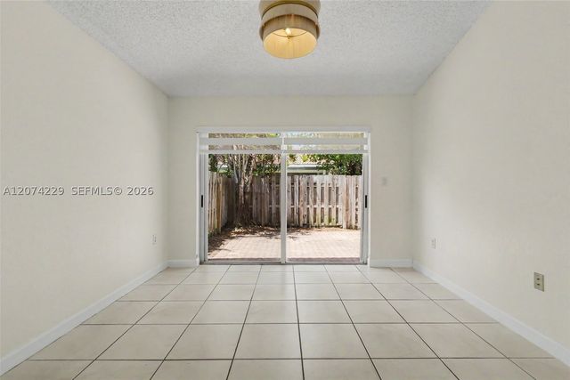 5118 NW 115th Ct, Doral, FL 33178