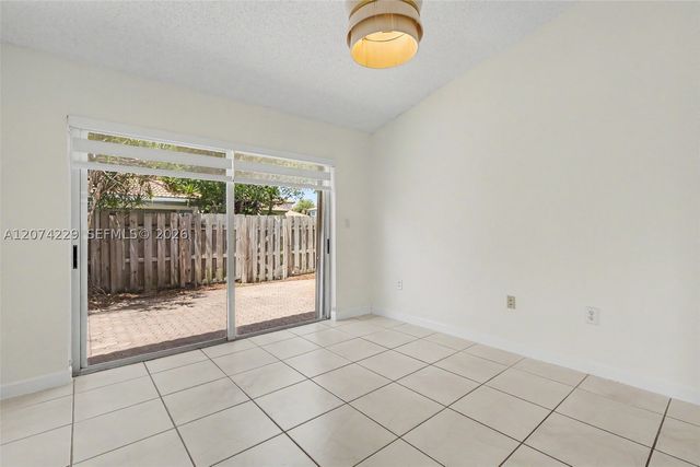 5118 NW 115th Ct, Doral, FL 33178