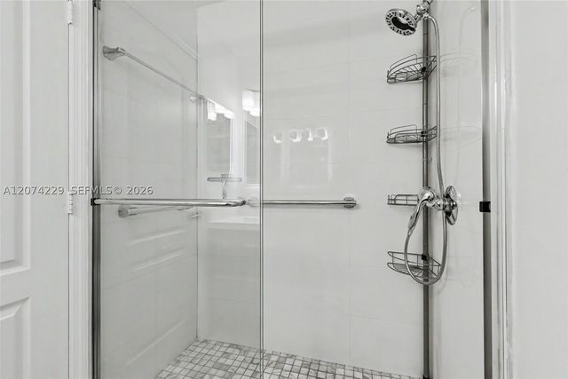 5118 NW 115th Ct, Doral, FL 33178