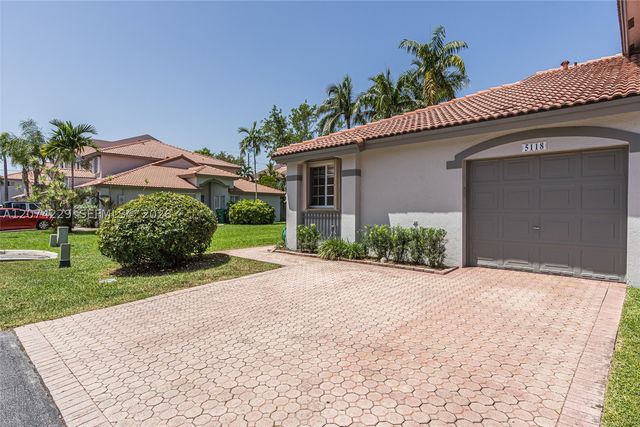 5118 NW 115th Ct, Doral, FL 33178