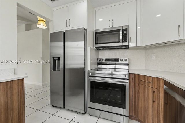 5118 NW 115th Ct, Doral, FL 33178