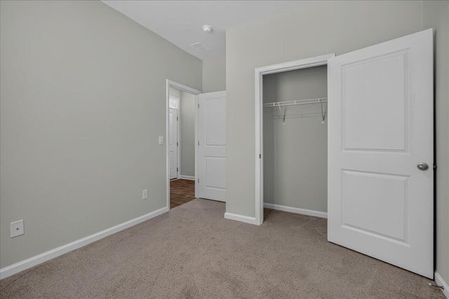 150 Cloverleaf Street, Summerville, SC 29483