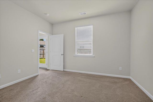 150 Cloverleaf Street, Summerville, SC 29483