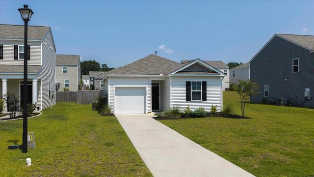 150 Cloverleaf Street, Summerville, SC 29483