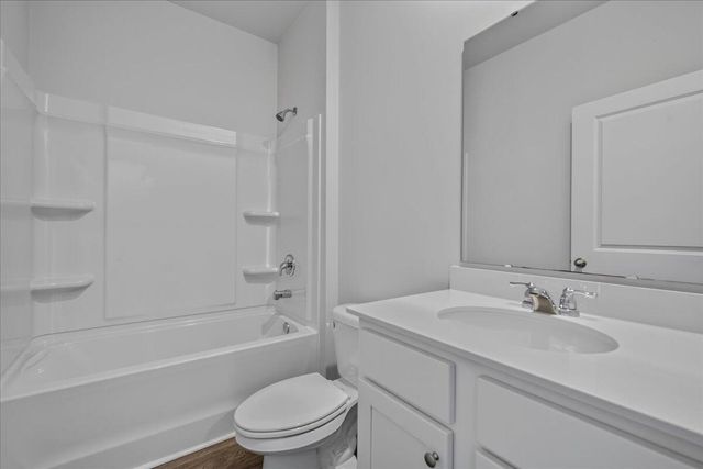 150 Cloverleaf Street, Summerville, SC 29483