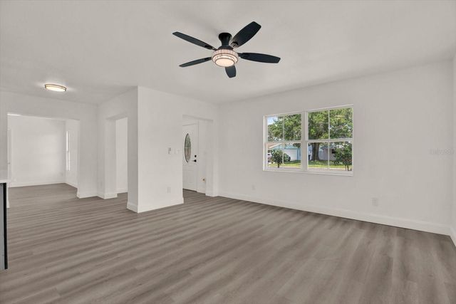 4200 HUNTINGTON STREET NE, St Petersburg, FL 33703