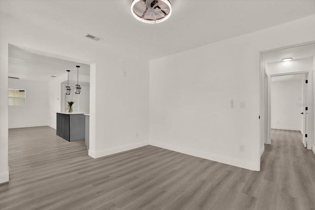 4200 HUNTINGTON STREET NE, St Petersburg, FL 33703