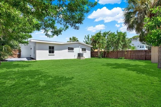 4200 HUNTINGTON STREET NE, St Petersburg, FL 33703