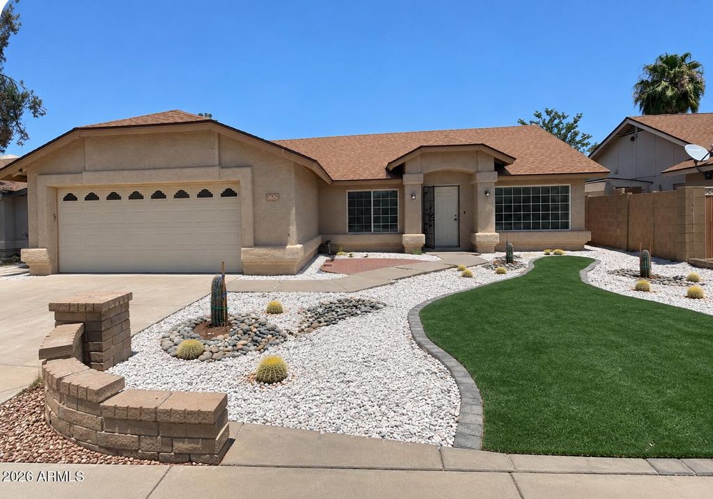 8626 W WILLOW Avenue, Peoria, AZ 85381 — exterior