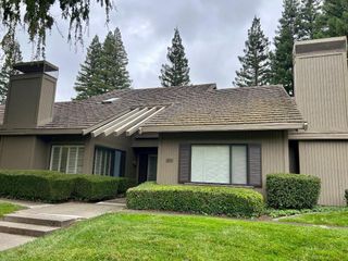 11442 Coloma Rd, Gold River, CA 95670