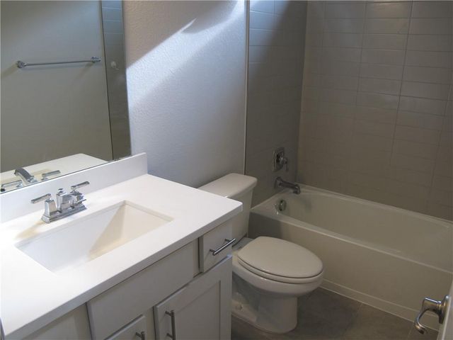 635 Spinnaker LOOP, Kyle, TX 78640