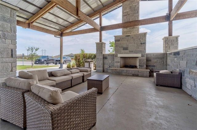 635 Spinnaker LOOP, Kyle, TX 78640