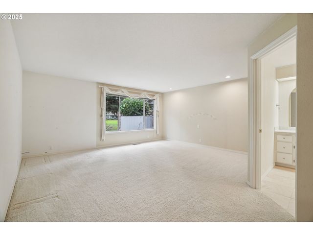 542 FOUNTAIN Ct N, Keizer, OR 97303