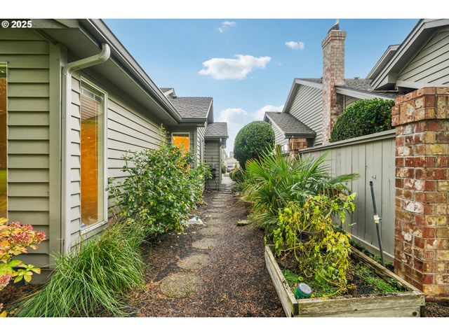 542 FOUNTAIN Ct N, Keizer, OR 97303