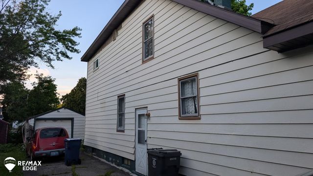 2317 Dakota Avenue, Flint, MI 48506