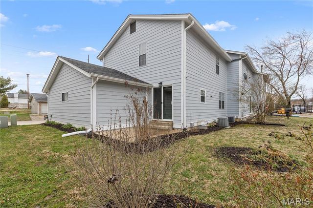 268 Spencer Place, St Peters, MO 63376