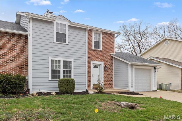 268 Spencer Place, St Peters, MO 63376