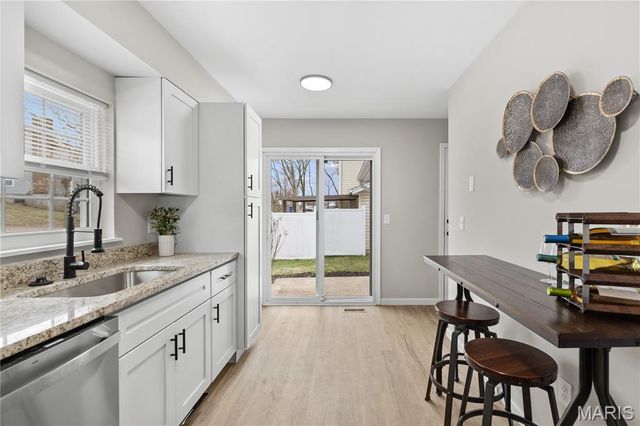 268 Spencer Place, St Peters, MO 63376