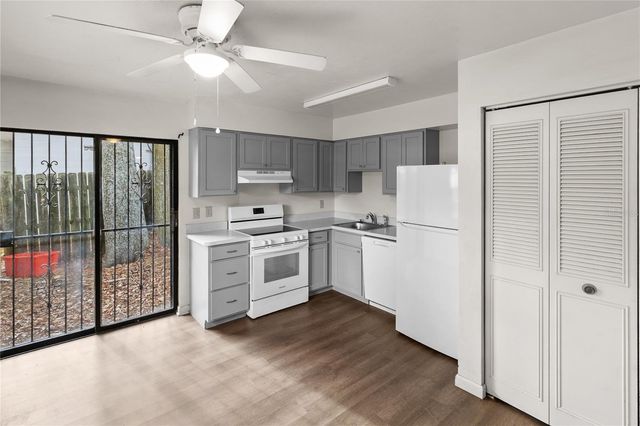 1018 SW 60TH TERRACE A, Gainesville, FL 32607