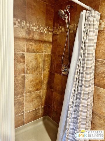 2441 S Birdie Way E, Palm Springs, CA 92264