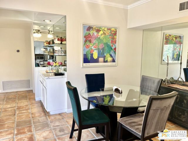 2441 S Birdie Way E, Palm Springs, CA 92264
