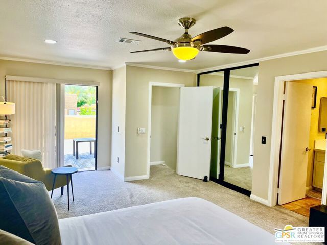 2441 S Birdie Way E, Palm Springs, CA 92264