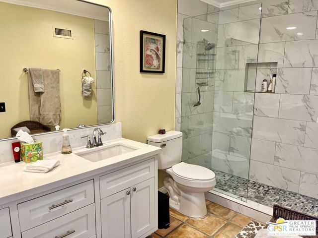 2441 S Birdie Way E, Palm Springs, CA 92264