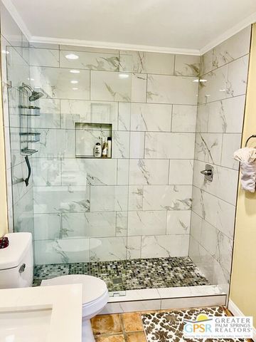 2441 S Birdie Way E, Palm Springs, CA 92264