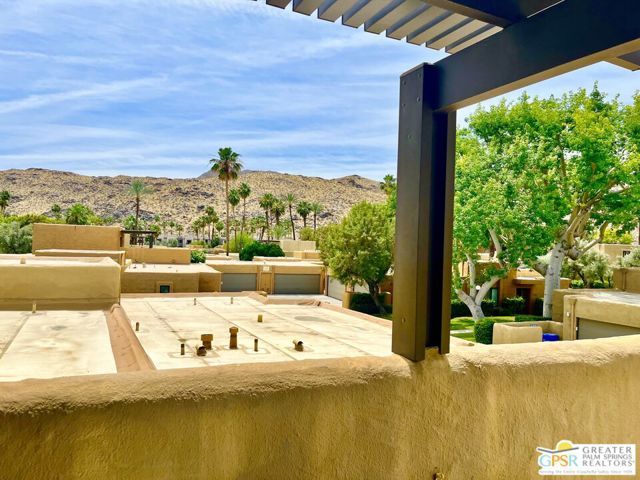 2441 S Birdie Way E, Palm Springs, CA 92264
