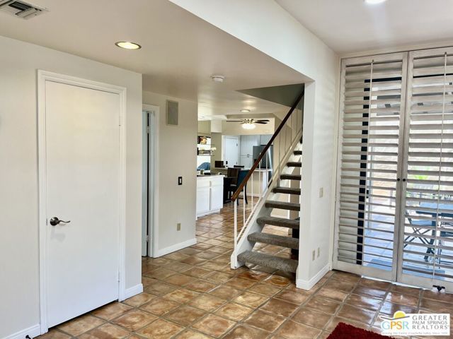 2441 S Birdie Way E, Palm Springs, CA 92264