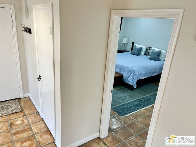 2441 S Birdie Way E, Palm Springs, CA 92264