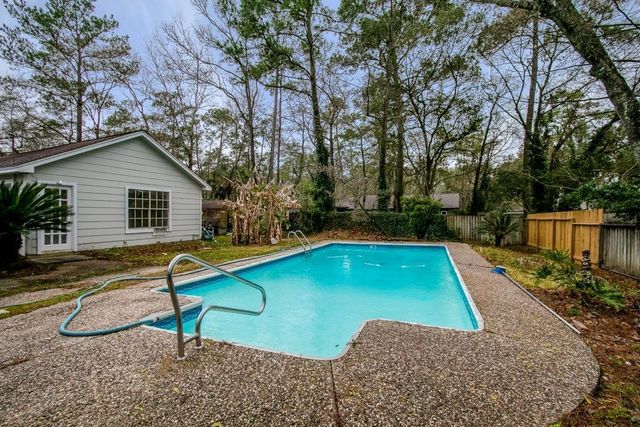 6106 Morningcrest Court, Spring, TX 77389