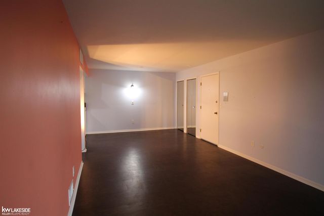 54679 Shelby Road, Utica, MI 48316