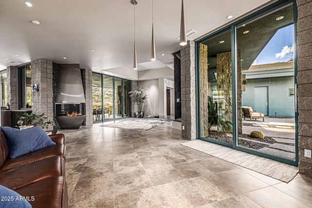 11935 E CASITAS DEL RIO Drive, Scottsdale, AZ 85255