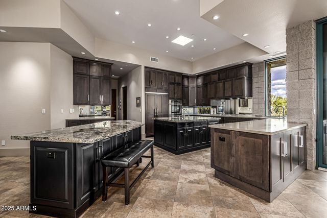 11935 E CASITAS DEL RIO Drive, Scottsdale, AZ 85255