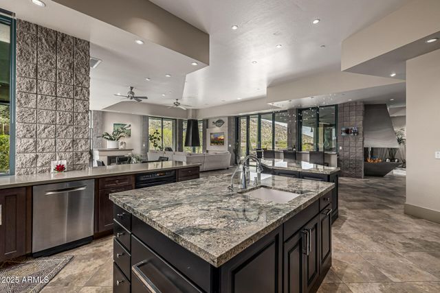 11935 E CASITAS DEL RIO Drive, Scottsdale, AZ 85255