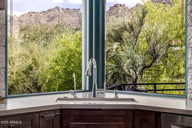 11935 E CASITAS DEL RIO Drive, Scottsdale, AZ 85255