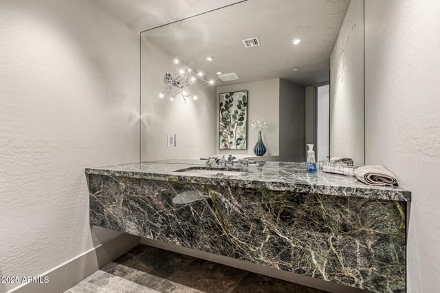 11935 E CASITAS DEL RIO Drive, Scottsdale, AZ 85255