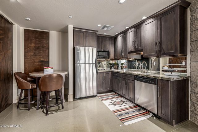 11935 E CASITAS DEL RIO Drive, Scottsdale, AZ 85255