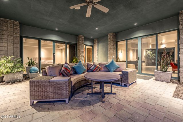 11935 E CASITAS DEL RIO Drive, Scottsdale, AZ 85255