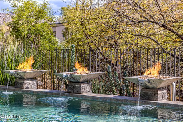 11935 E CASITAS DEL RIO Drive, Scottsdale, AZ 85255